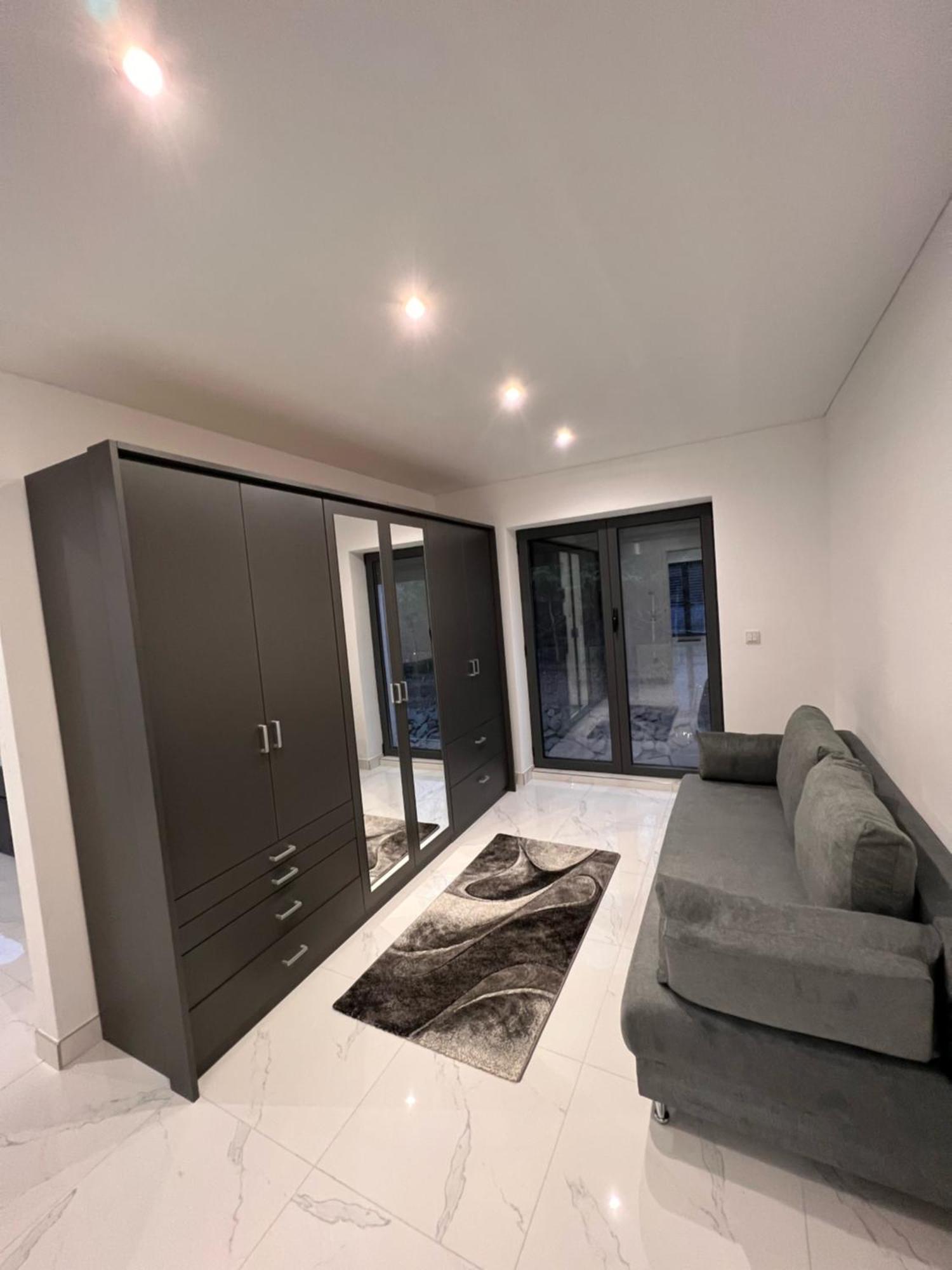 Апартаменты Penthouse M1 Нойнкирхен Экстерьер фото
